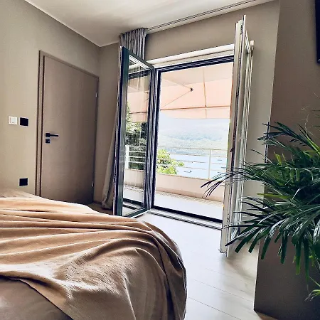 Apartman Paola *