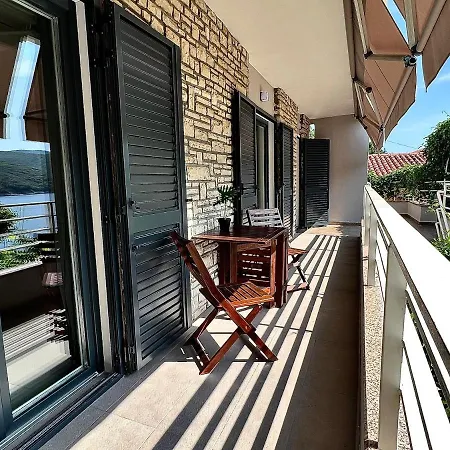 Apartman Paola * Rabac